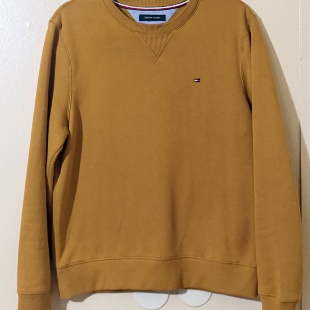 Tommy Hilfiger Men's Crewneck Sweater in Camel - Picture 2 of 6